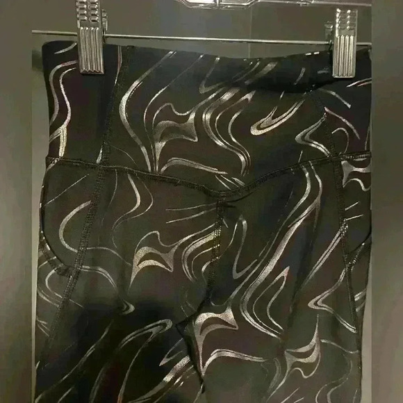 Old Navy Leggings Girls Size S 6-7 black high rise active powersoft - Picture 5 of 5